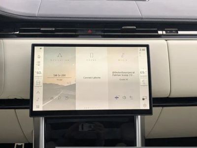 2026 Land Rover Range Rover — photo 18 view