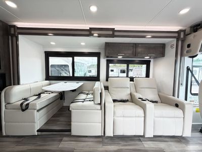 2026 Jayco Precept - Photo 13