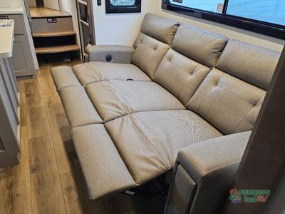 2026 Alliance RV Valor All-Access - Photo 31