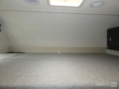 2026 Thor Motor Coach Quantum SE — photo 14 view