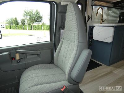 2026 Thor Motor Coach Quantum SE — photo 11 view