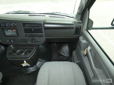 2026 Thor Motor Coach Quantum SE — photo 10 view