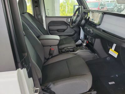 2026 Jeep Wrangler — photo 9 view