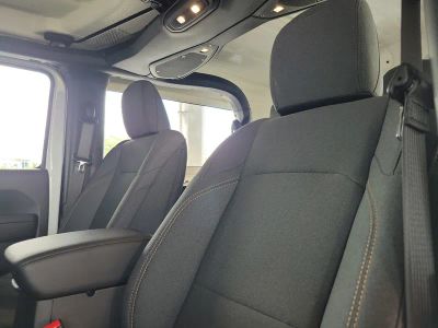 2026 Jeep Wrangler — photo 18 view