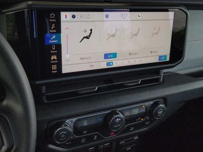 2026 Jeep Wrangler — photo 29 view