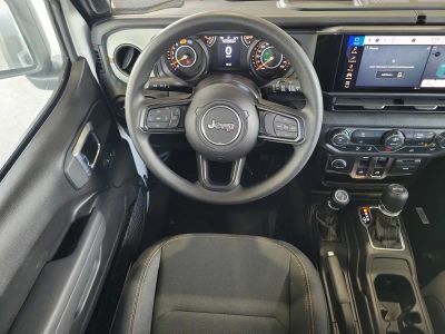 2026 Jeep Wrangler — photo 12 view