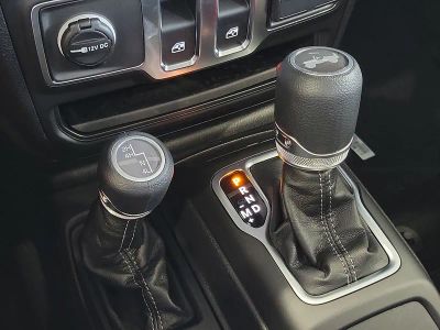 2026 Jeep Wrangler — photo 30 view