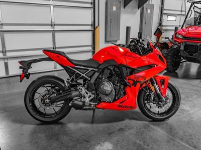 2026 Suzuki GSX-8R - Photo 3