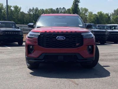 2026 Ford Explorer — photo 8 view