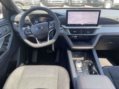2026 Ford Explorer — photo 10 view