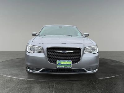 2016 Chrysler 300 — side profile view