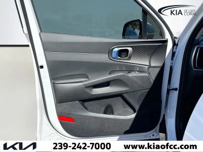 2026 Kia Sorento — photo 20 view