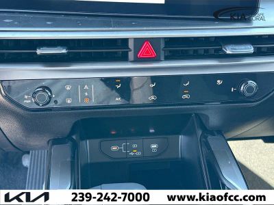 2026 Kia Sorento — photo 32 view