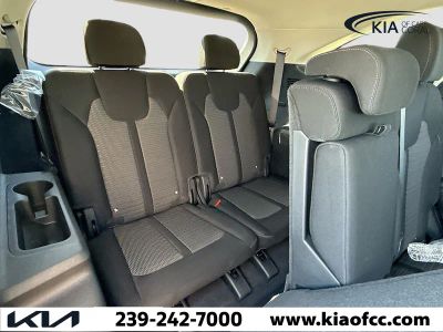 2026 Kia Sorento — photo 18 view