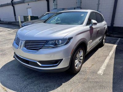 2017 Lincoln MKX — side profile view