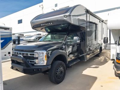 2025 Entegra ACCOLADE XT - Photo 36