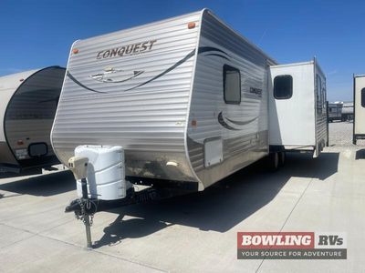 2013 Conquest 260RLS Lite — front three-quarter view