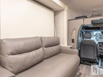 2023 Tiffin Motorhomes Wayfarer - Photo 11