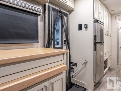 2023 Tiffin Motorhomes Wayfarer - Photo 10