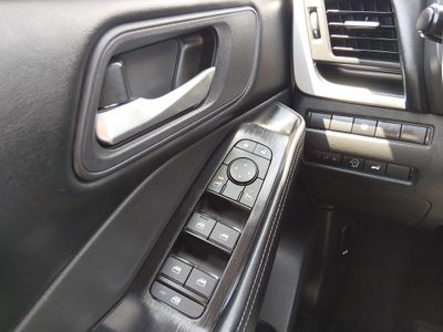 2025 Nissan Rogue - Photo 13