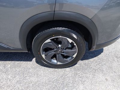 2025 Nissan Rogue - Photo 10
