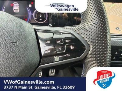 2022 Volkswagen Golf R — photo 24 view