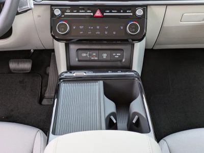 2026 Hyundai TUCSON HYBRID — photo 19 view
