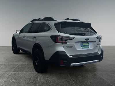 2022 Subaru Outback — detail view