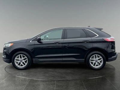 2022 Ford Edge — detail view