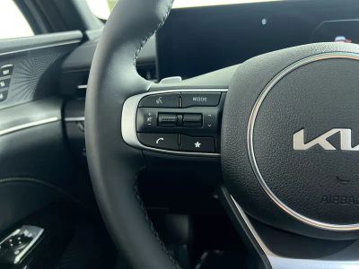 2026 Kia K5 — photo 18 view