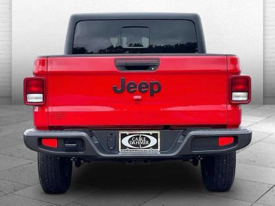 2024 Jeep Gladiator — rear three-quarter view