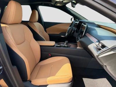 2026 Lexus RX — photo 16 view