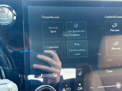 2026 Lexus RX — photo 31 view
