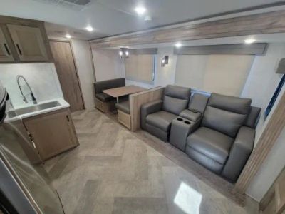 2023 Palomino SolAire - Photo 12