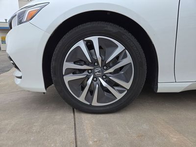 2019 Honda Accord Hybrid Touring Sedan - Photo 10
