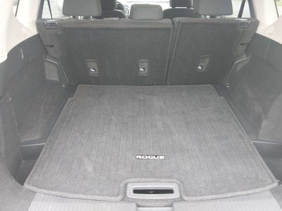 2025 Nissan Rogue — photo 11 view