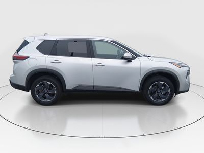 2025 Nissan Rogue — photo 8 view