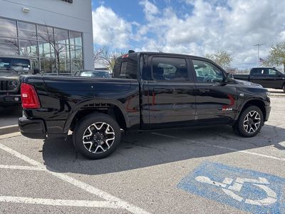 2026 RAM 1500 — photo 32 view