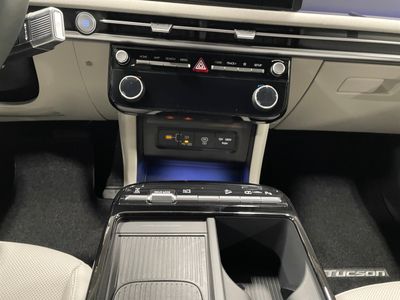 2026 Hyundai Tucson Hybrid — photo 13 view