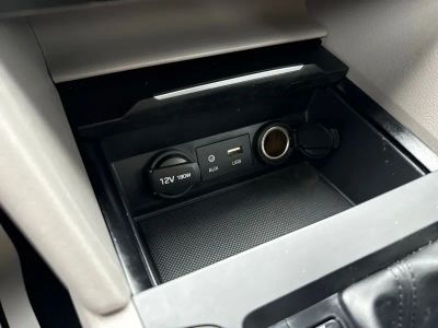 2017 Hyundai Elantra - Photo 24