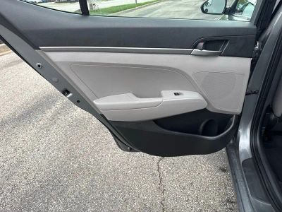 2017 Hyundai Elantra - Photo 30
