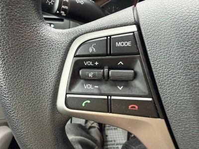 2017 Hyundai Elantra - Photo 19