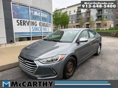 2017 Hyundai Elantra - Photo 1