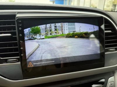 2017 Hyundai Elantra - Photo 5
