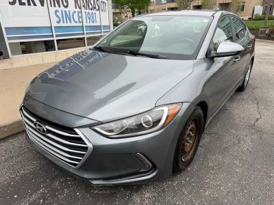 2017 Hyundai Elantra - Photo 9