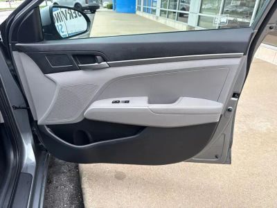 2017 Hyundai Elantra - Photo 42