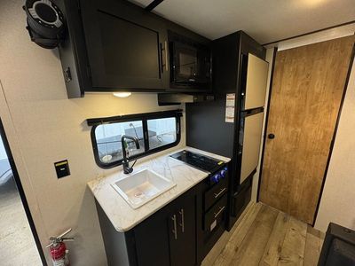 2023 Keystone RV Springdale Mini - Photo 11