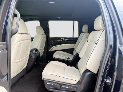 2023 Cadillac Escalade ESV — photo 23 view