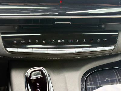 2023 Cadillac Escalade ESV — photo 36 view