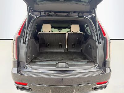 2023 Cadillac Escalade ESV — photo 12 view